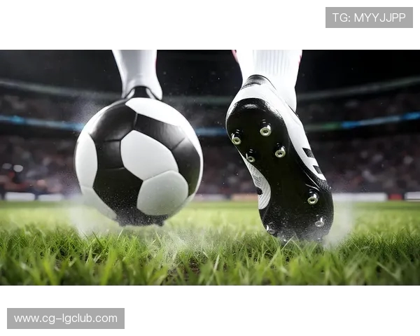 中学生专用高性能足球鞋全面升级打造校园绿茵场速度与激情