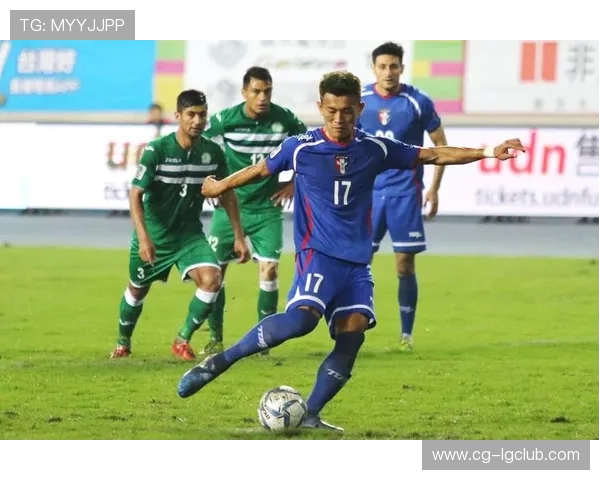 陈同乐：从草根球员到职业足球梦想的逐步实现与坚持奋斗的故事